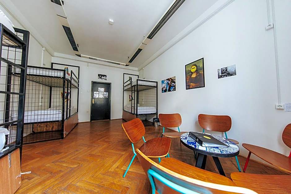 Party Hostel Zzz