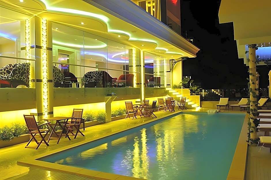 Holiday One Hotel