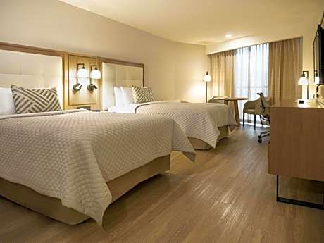 2 DOUBLE BEDS JUNIOR SUITE