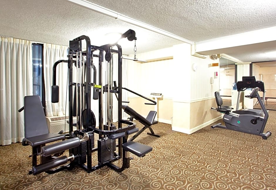 Holiday Inn Roanoke - Tanglewood Route 419 & I 581, an IHG Hotel