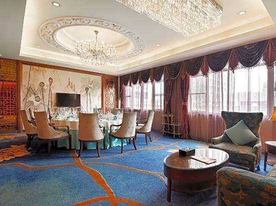 Tiangang Xiyue Hotel (Ningbo Yinzhou Wanda Plaza Zhejiang Pharmaceutical Vocational University )