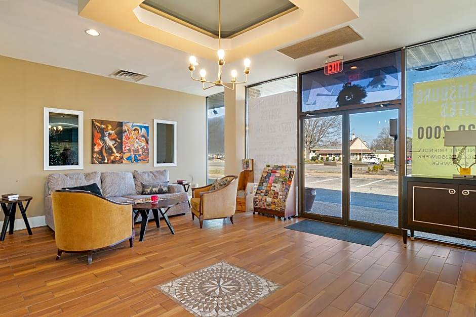 Williamsburg Suites