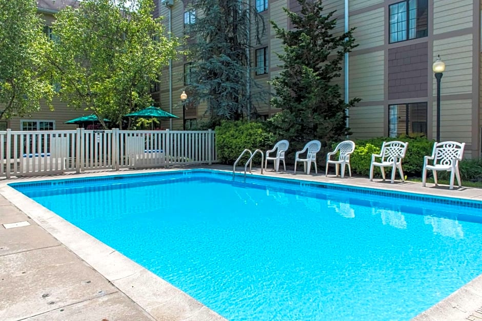 Extended Stay America Suites - Lancaster County
