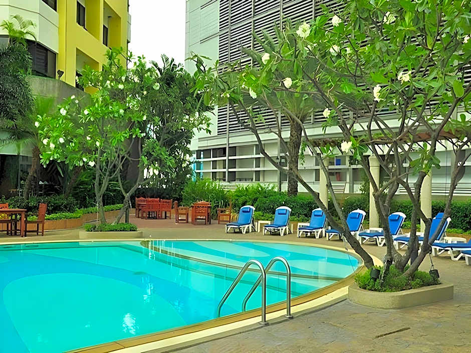 Grand Diamond Suites Hotel (SHA Plus)