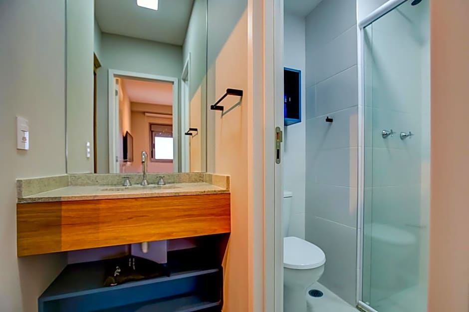 Roomo Butanta Reboucas – Sao Paulo, VT