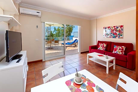 APARTMENT ONE BEDROOM SEA VIEW