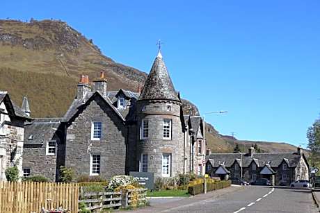 Dunalastair Hotel Suites