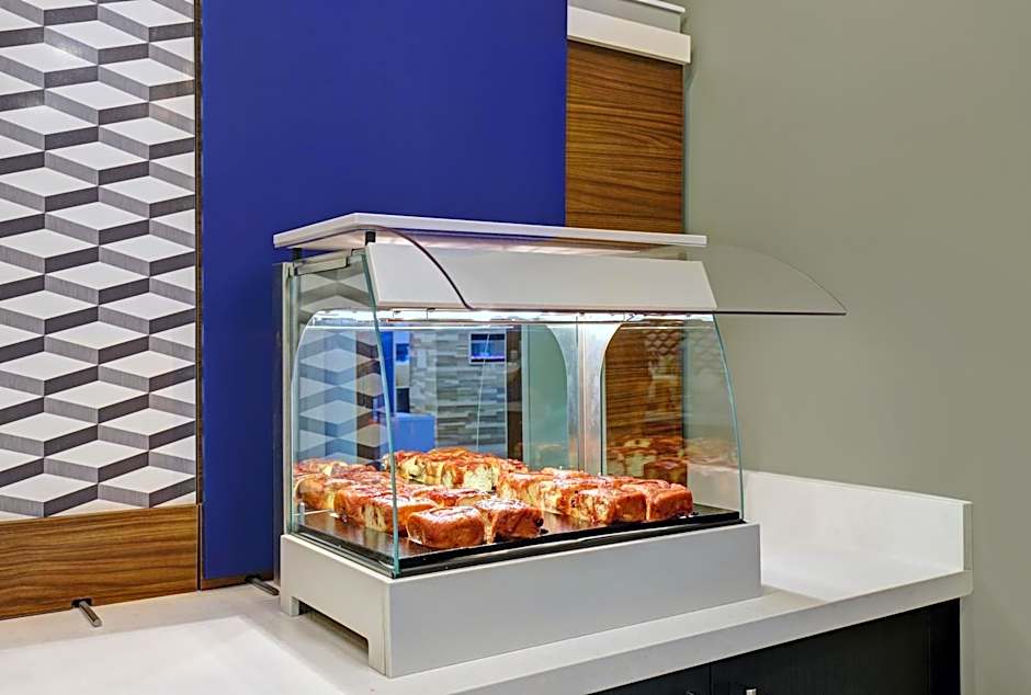 Holiday Inn Express & Suites Collingwood By IHG