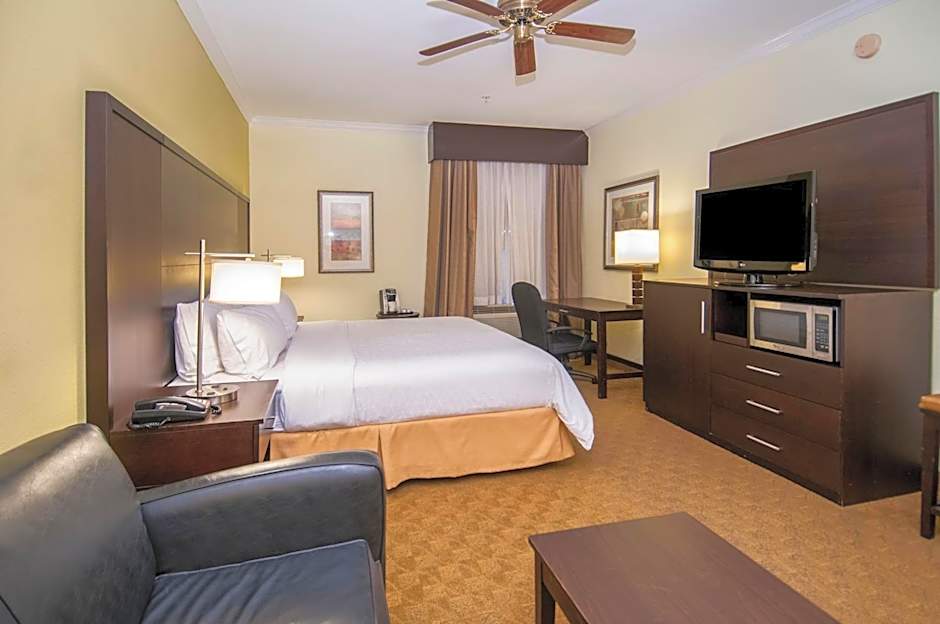 Holiday Inn Express Hotel & Suites Houston North Intercontinental By IHG