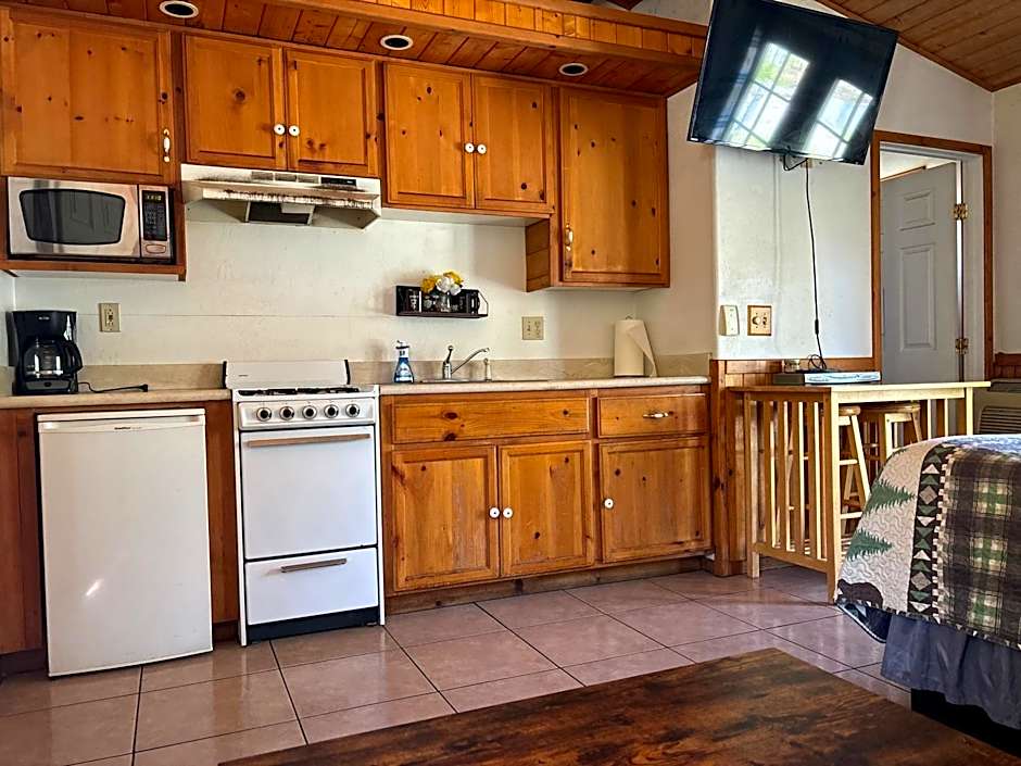 Sequoia River Front Cabins