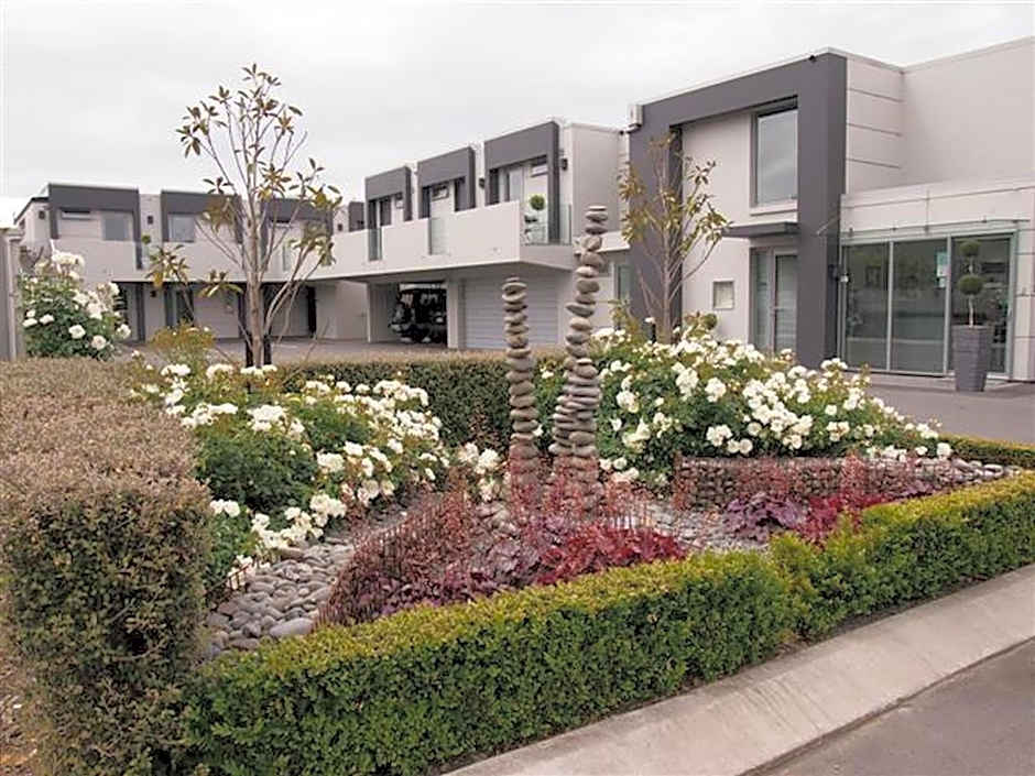 Bellano Motel Suites