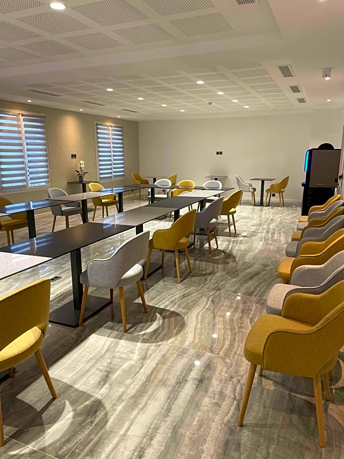Brit Hotel Paris Orly Rungis