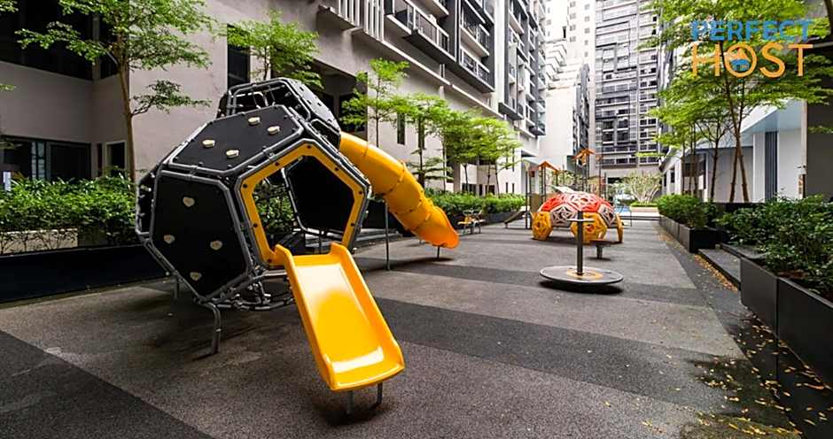 Imperio Residence Seafront by Perfect Host