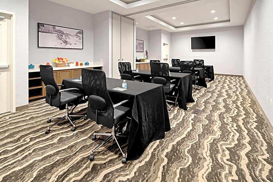 Staybridge Suites Long Beach Airport By IHG