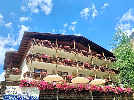 Hotel Zirbenhof