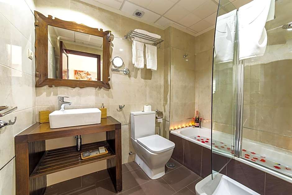 Hotel Soho Boutique El Tiburon & Spa -Adults Recommended