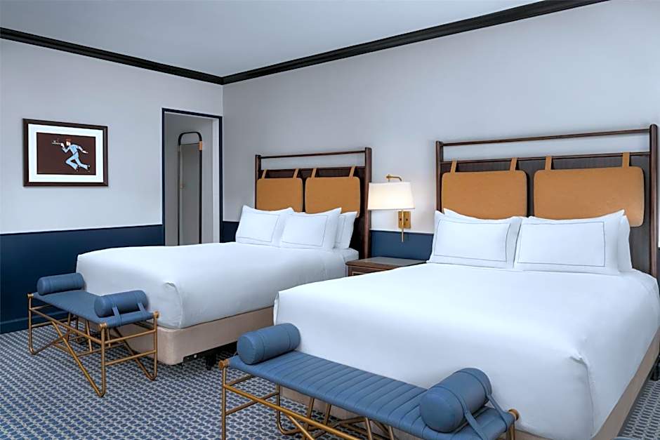 Hilton Orrington / Evanston