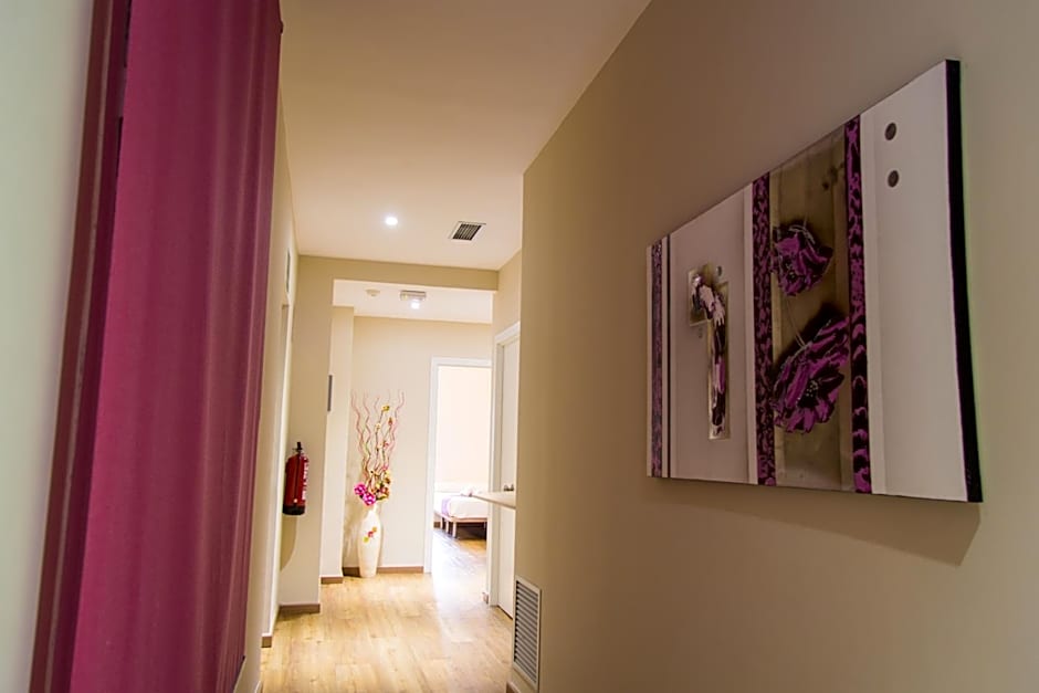 Hostal Barcelona Travel