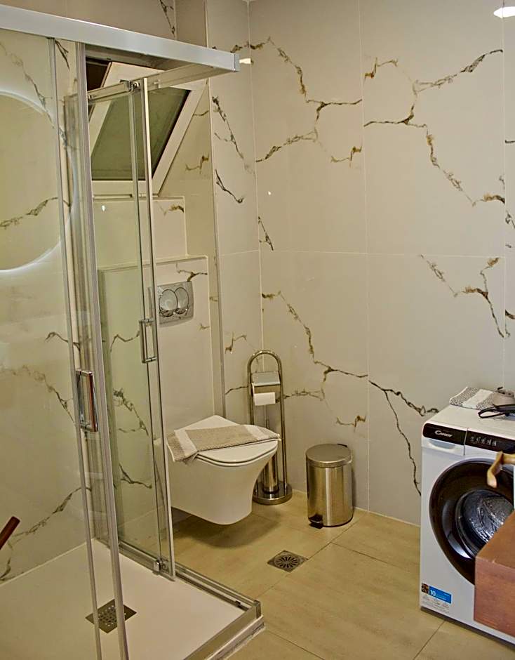 Danaos Hotel