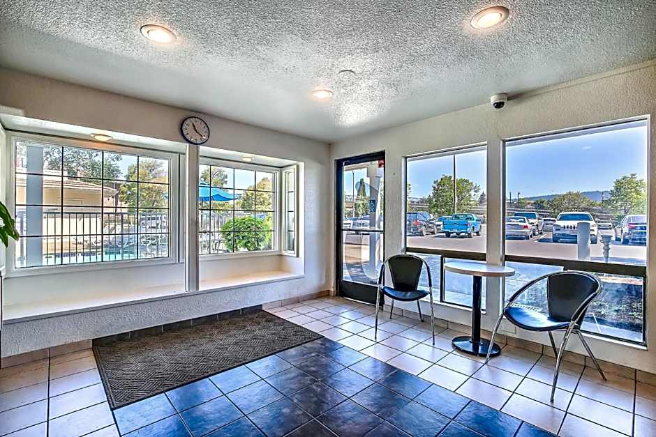 Motel 6-Oakland, CA - Embarcadero