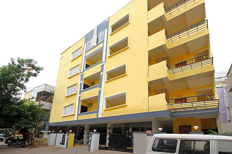 Super OYO Capital O Alpine Glow Sunrise Near Hyderabad Public School