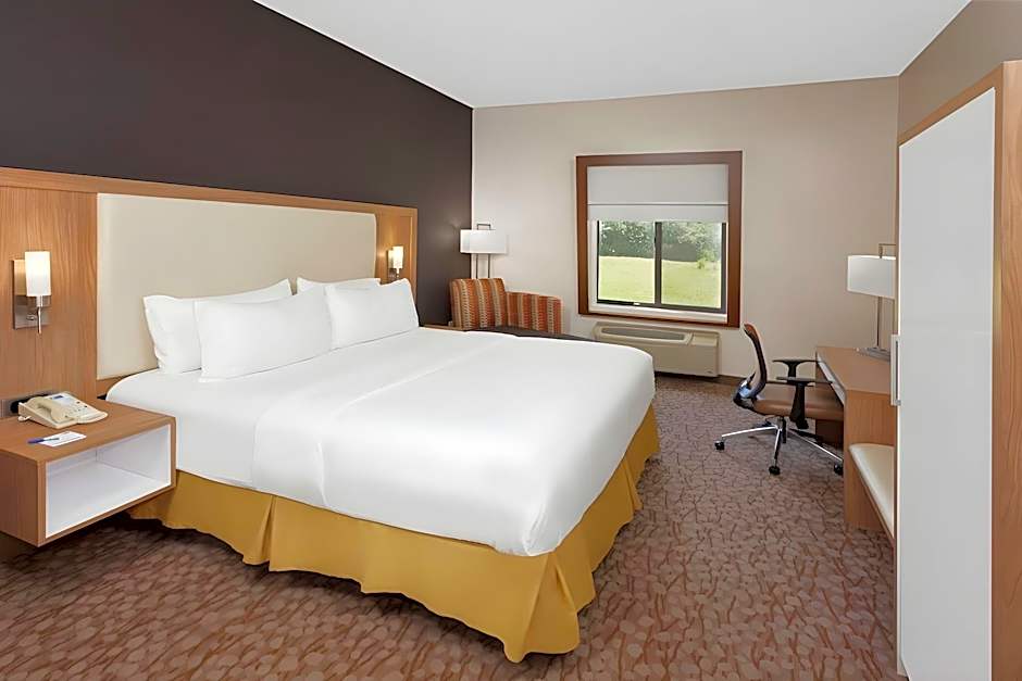 Holiday Inn Express Hotel & Suites Brookville By IHG