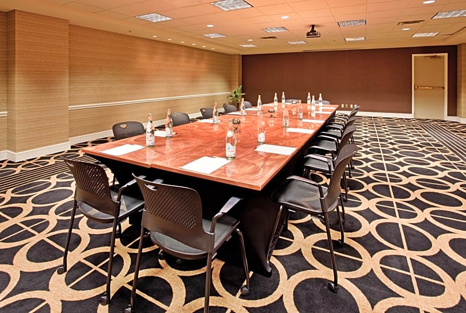 Crowne Plaza Hotel Kansas City Downtown By IHG