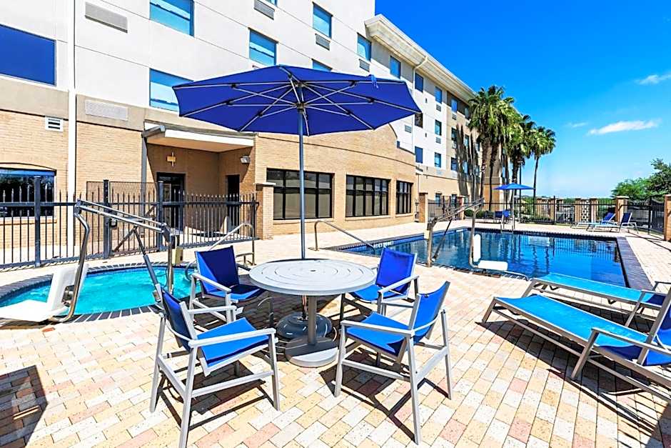 Holiday Inn Express Hotel & Suites Laredo-Event Center Area By IHG