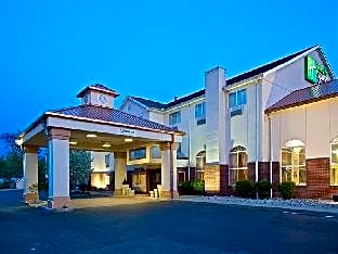 Holiday Inn Express Hotel & Suites Cincinnati-North/Sharonville