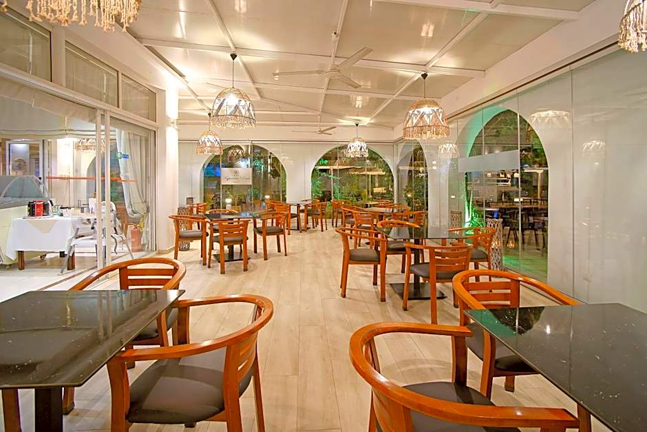 Kyparissia Beach Hotel