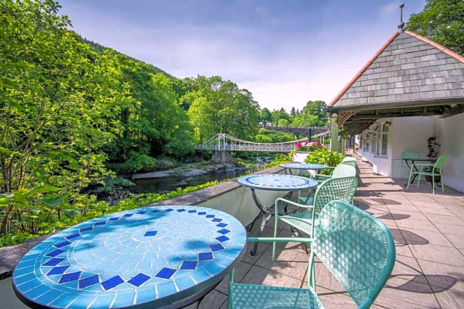 The Chainbridge Hotel