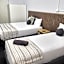 Hamilton Henry Parkes Motor Inn