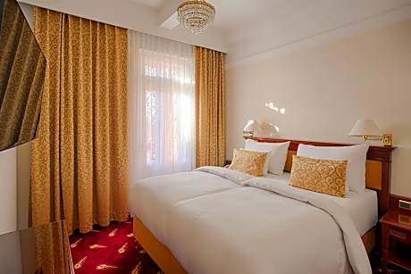 Comfort Suite with Wellness Access