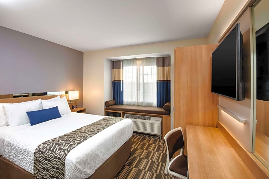 Microtel Inn & Suites by Wyndham Farmington