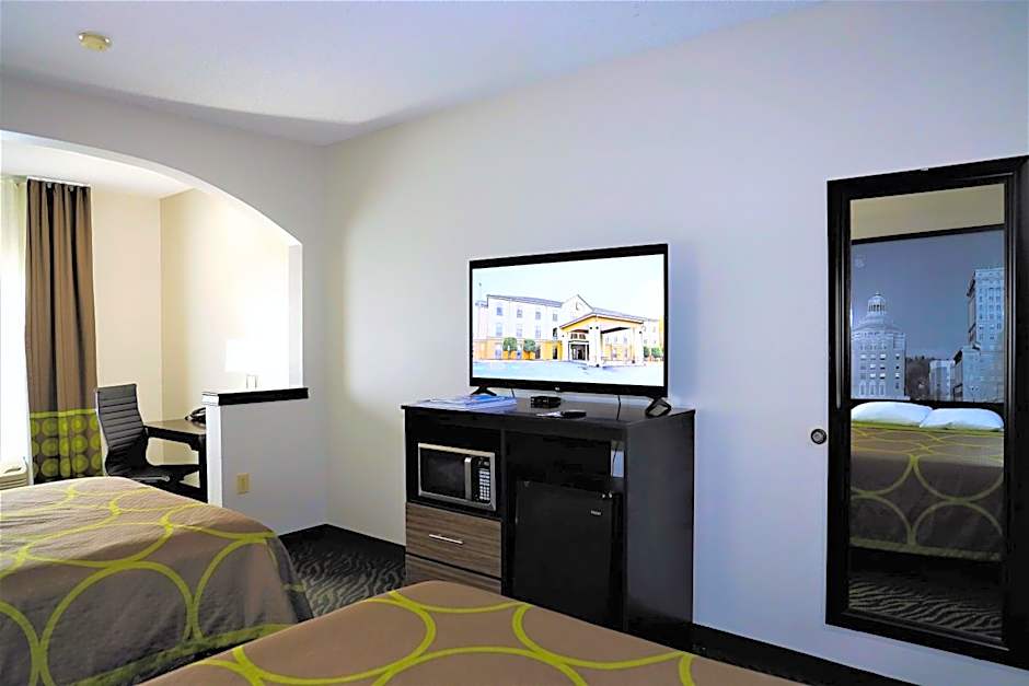 Super 8 by Wyndham High Point/Greensboro