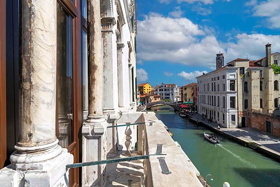 Radisson Collection Hotel, Palazzo Nani Venice