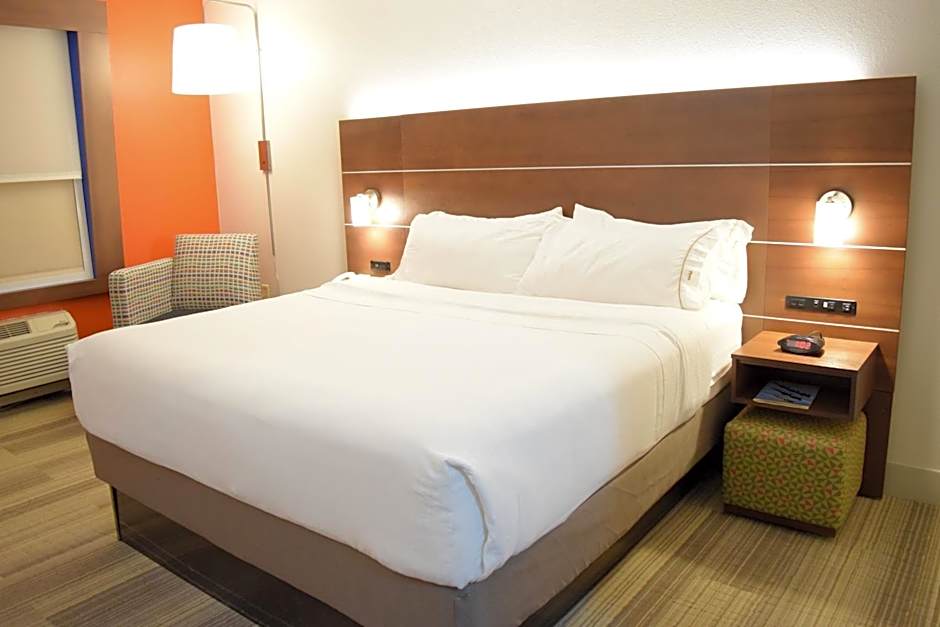 Holiday Inn Express Hotel & Suites Pensacola West I-10 By IHG