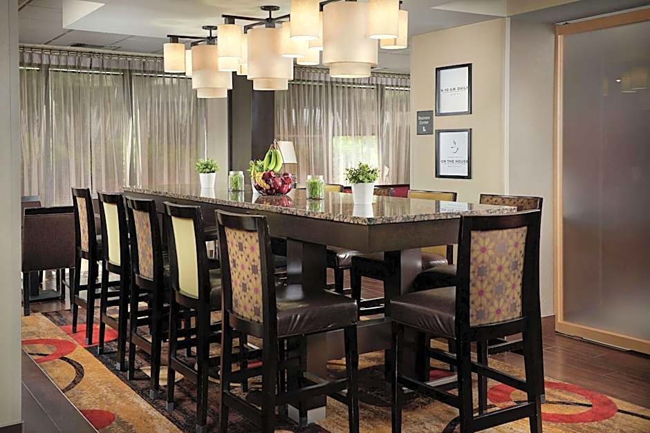 Hampton Inn By Hilton Louisville I-65 At Brooks Rd.