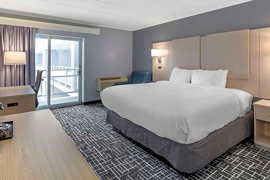 Comfort Inn Hyannis - Cape Cod