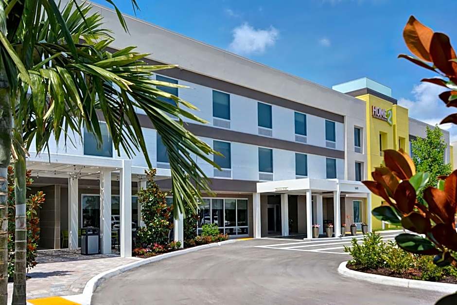 Photo 1 of 46 of Home2 Suites by Hilton Naples I-75 Pine Ridge Road