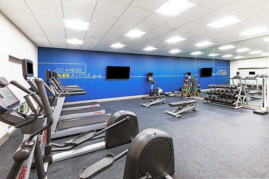 Holiday Inn Express & Suites Senatobia I-55 By IHG