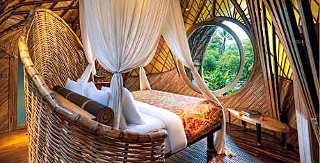 New Moon House - One Bedroom Private Pool River View
