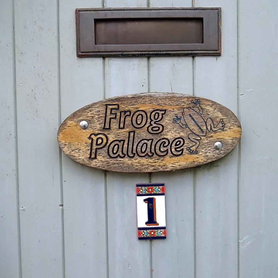 Frog Palace