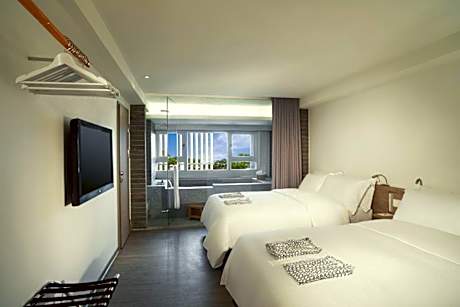 Western-Style Twin Bed Room