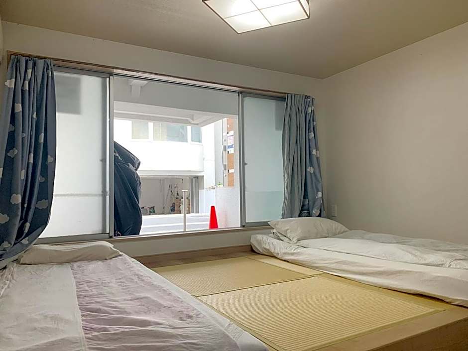 Ikebukuro#40 square meter room#池袋中心地带#高速无限制网#半地下室房间#1F