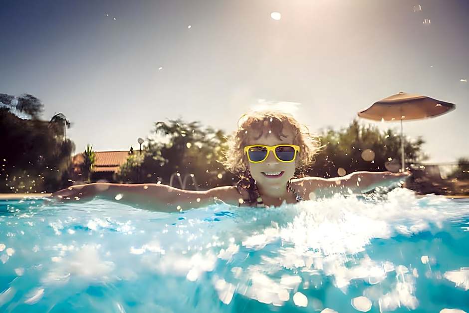 Days Inn by Wyndham Bakersfield