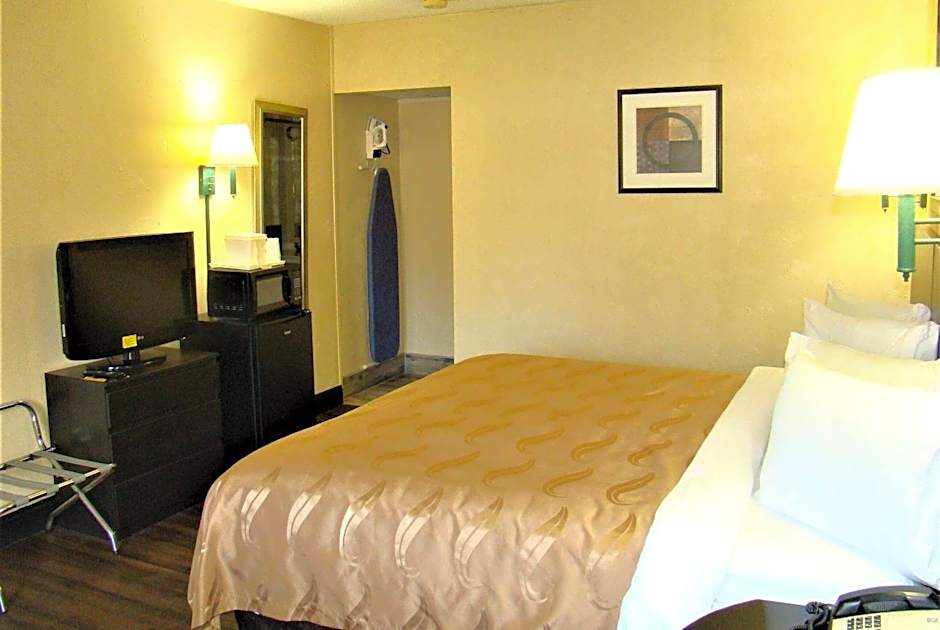 Baymont by Wyndham Front Royal Near Shenandoah National Park