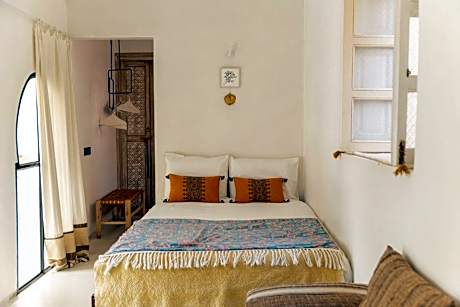 Deluxe Double Room with Shower