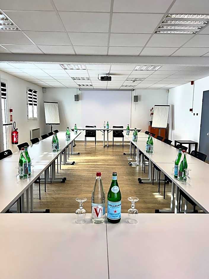 Kyriad Direct Reims Bezannes