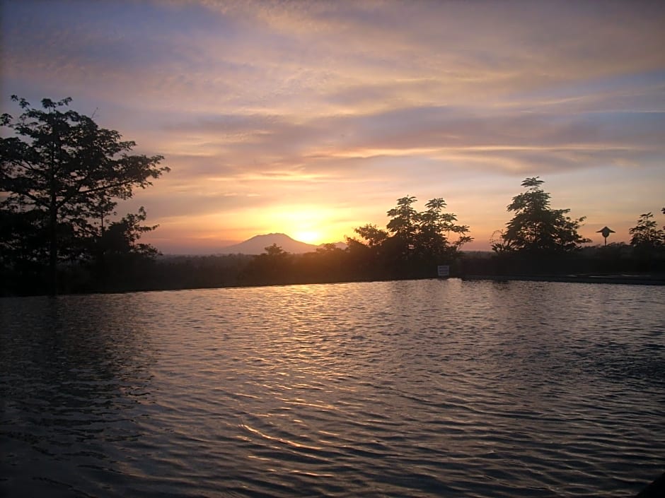 d'Emmerick Salib Putih Hotel Salatiga